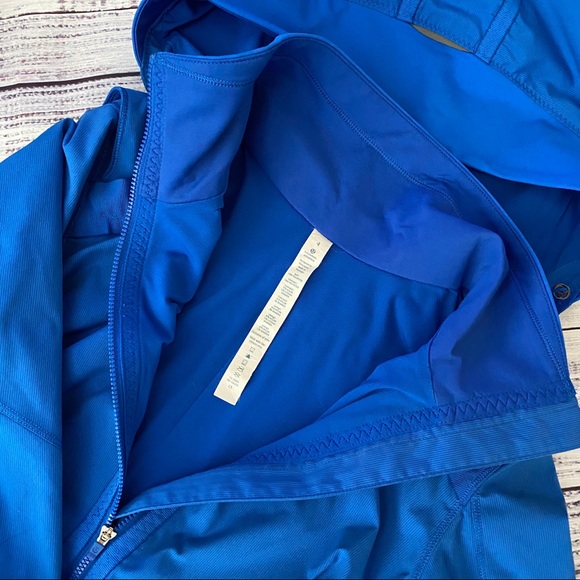 Lululemon Run Jacket Water Resistant - Picture 7 of 7